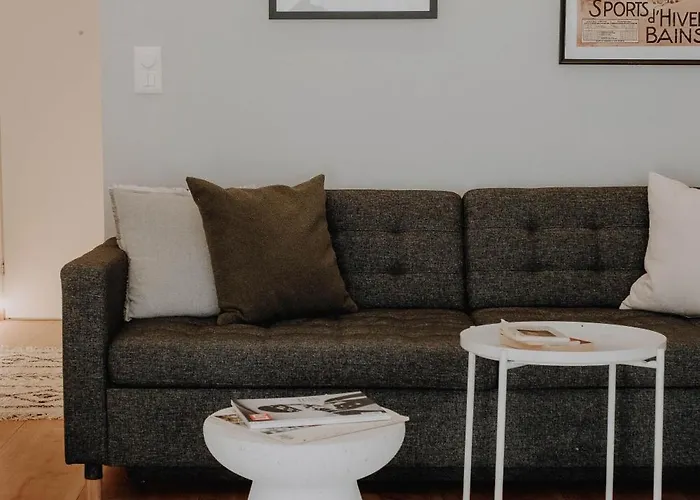 Superb Modern Лойкербад