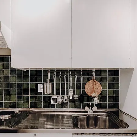 Superb Modern * لوكباد